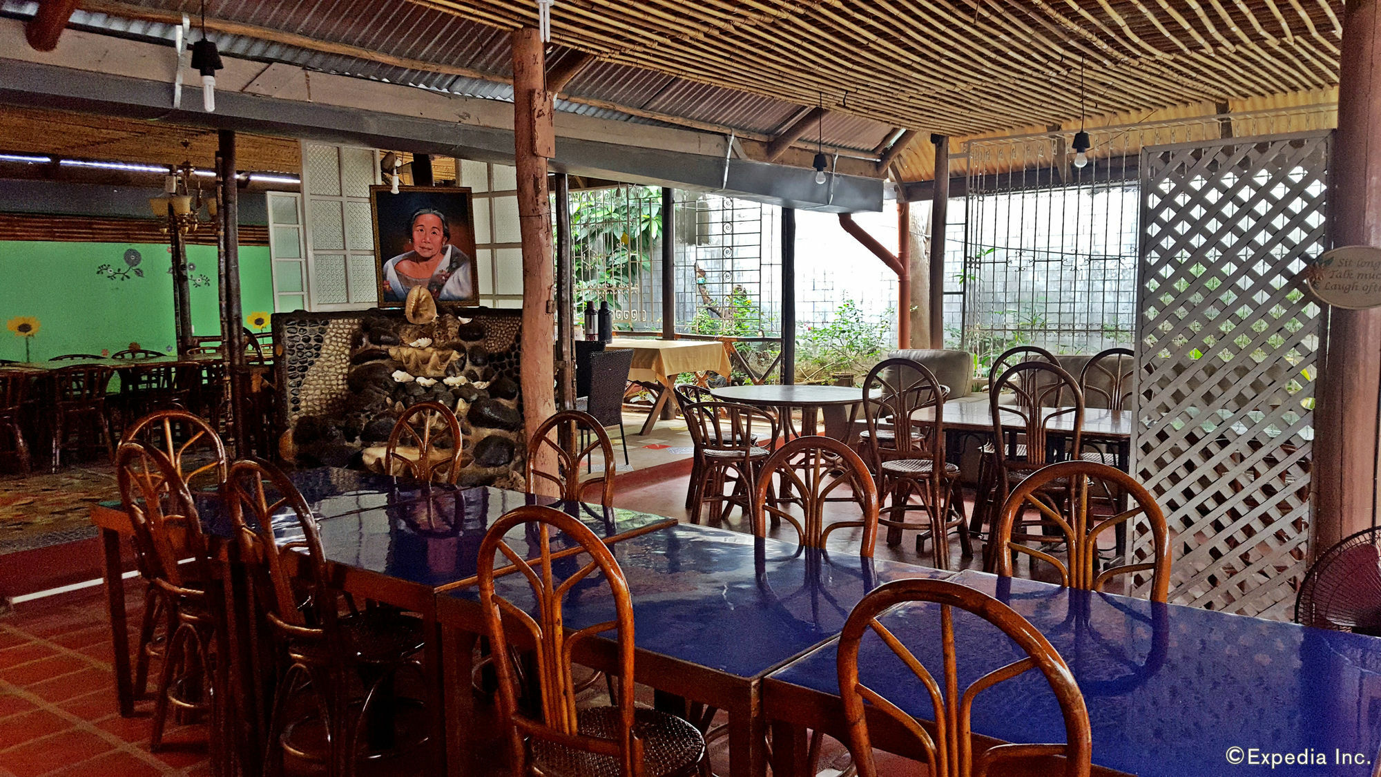 Lola Itang Pension House Tiniguiban Екстер'єр фото